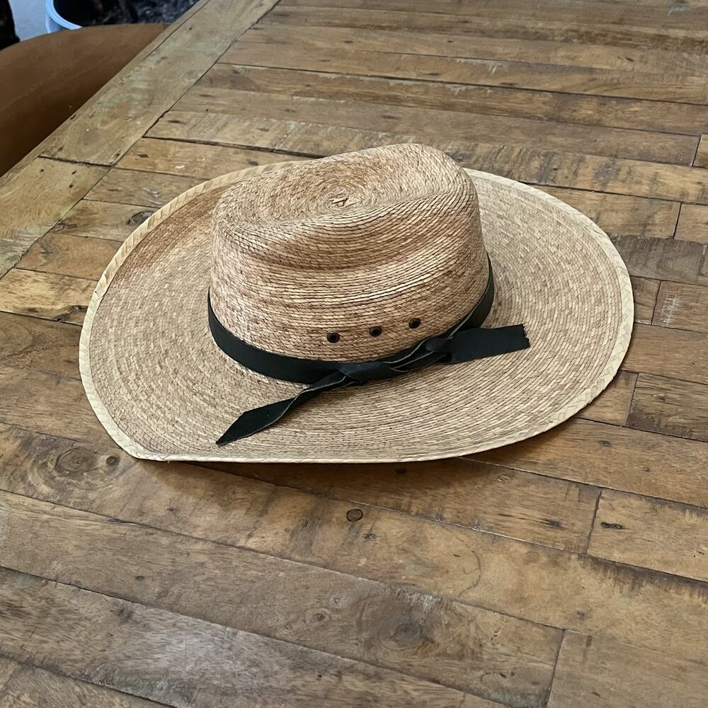 VTG Fast Lane Rodeo Western Straw Hat 3.5 Inch Brim Black Leather Band